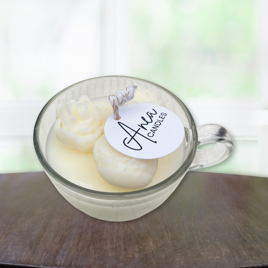 SANDALWOOD FRESH LINEN CANDLE