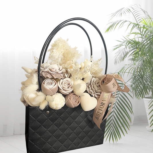 LADY MILLION FRAGRANCED CANDLE FLOWER BAG