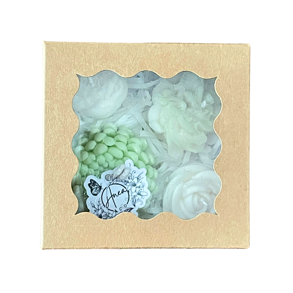 SNOW PIXIE SPRING FLOWERS CANDLE