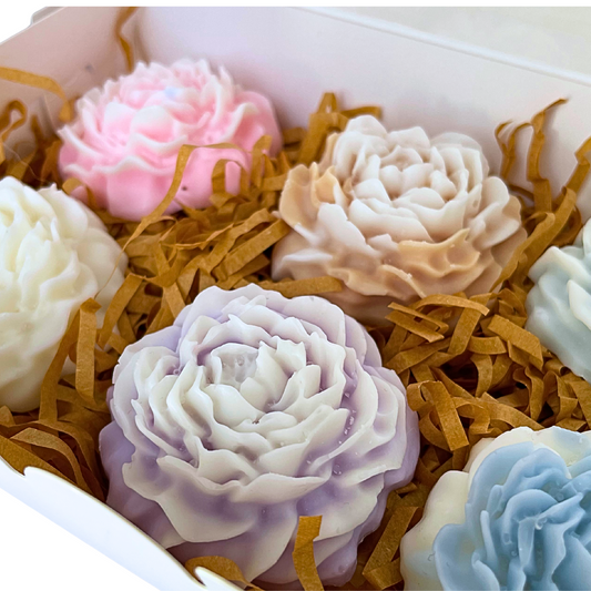 Decorative soap flowers in a box with decorative paper. flowers WAX MELTS GIFT BOX