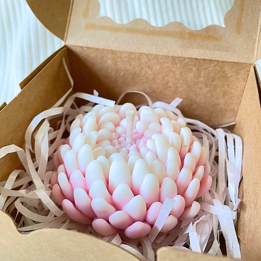 FRESH LINEN PINK FLOWER CANDLE