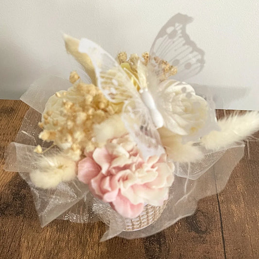 handmade candle fragranced bouquet 2