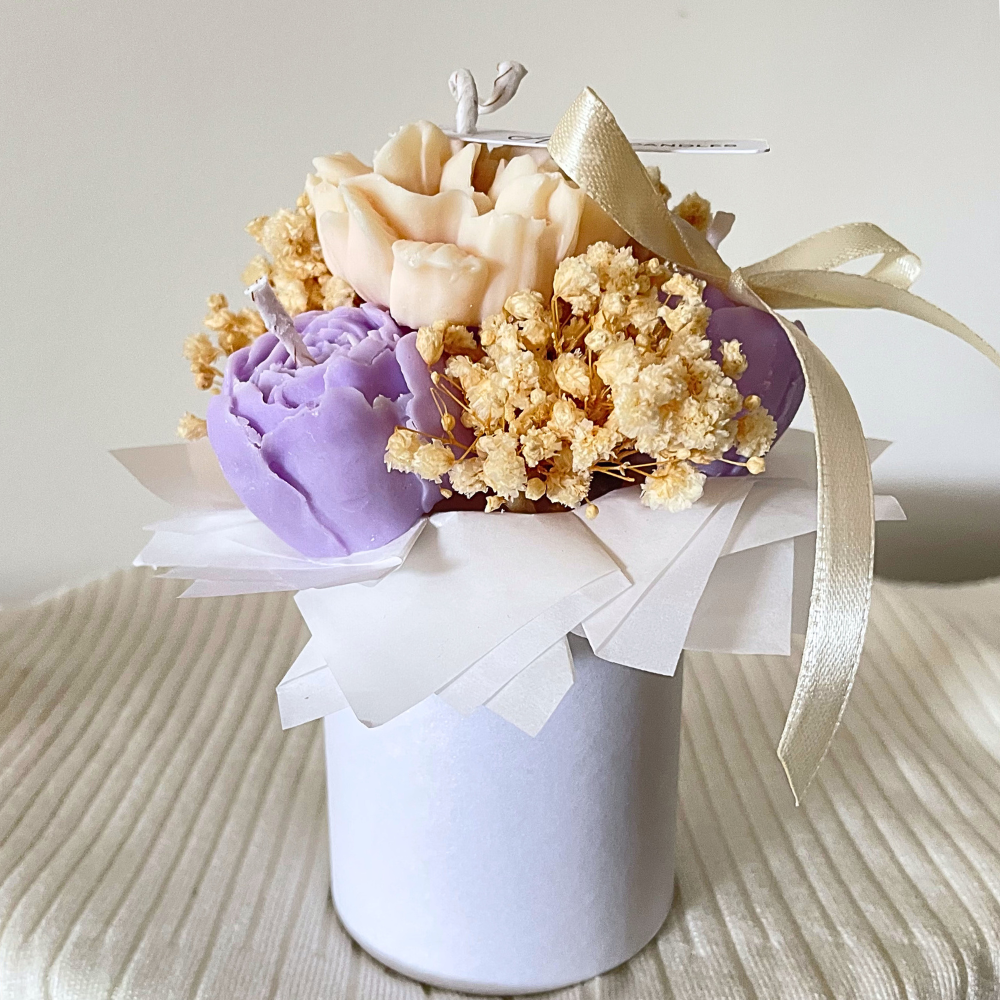 LILAC & CREAM CANDLE FLOWER MINI BOUQUET