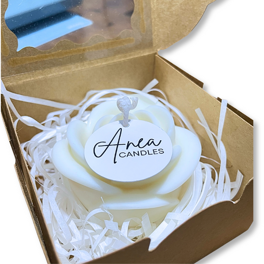 WHITE ROSE SNOW PIXIE CANDLE