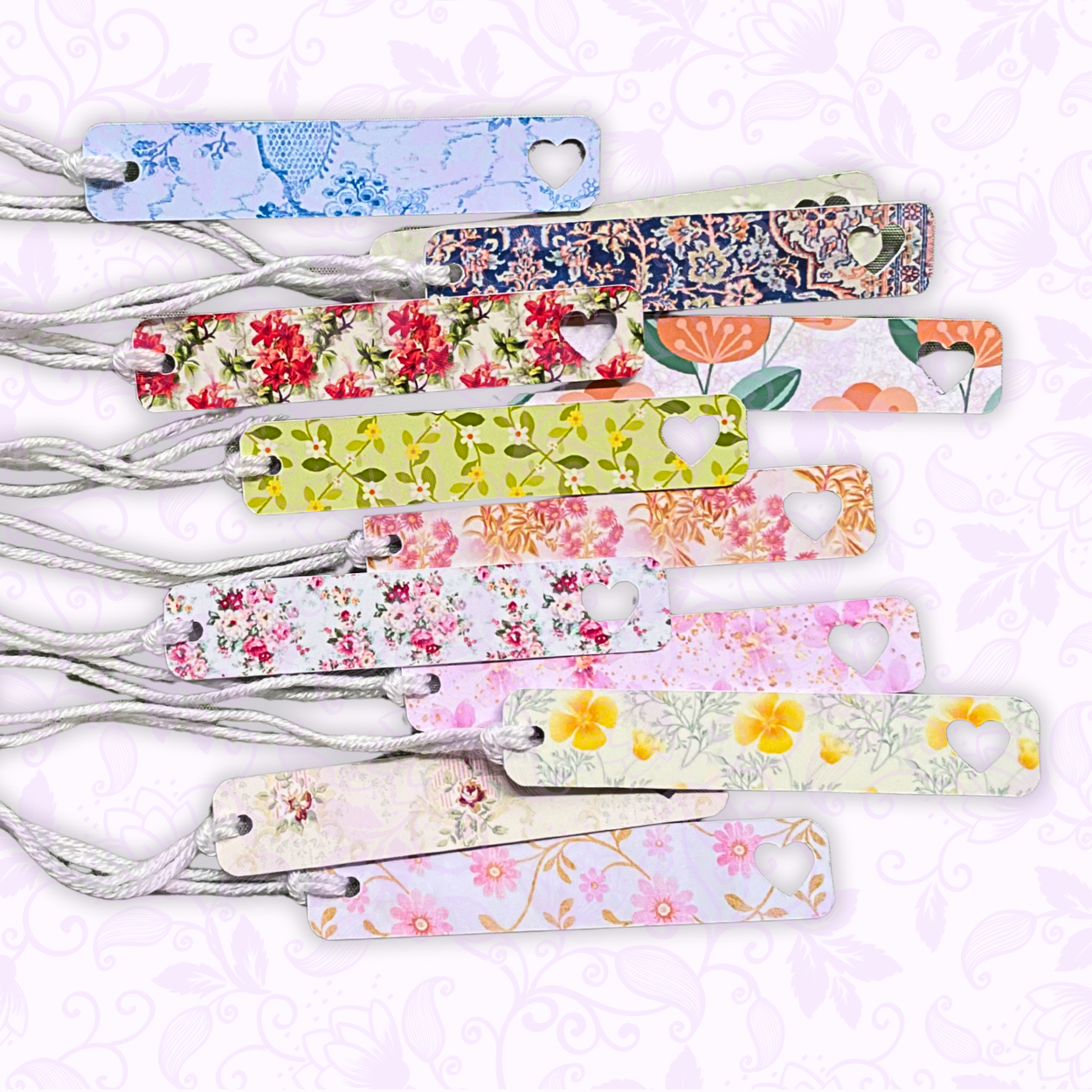 Set of floral-patterned bracelets on a light background. FLORAL SLIM GIFT TAG SET 2