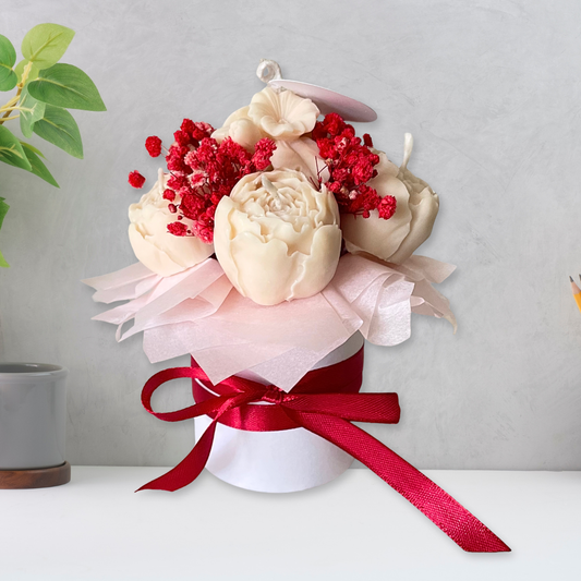 CREAM & RED CANDLE FLOWER MINI BOUQUET