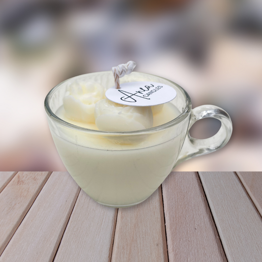 SANDALWOOD FRESH LINEN CANDLE