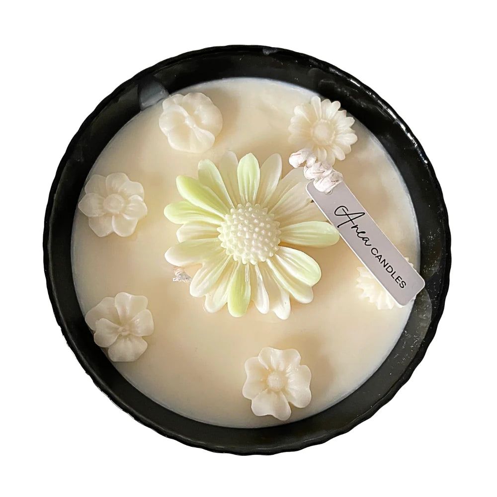 SPRING DAISY SOY CANDLE