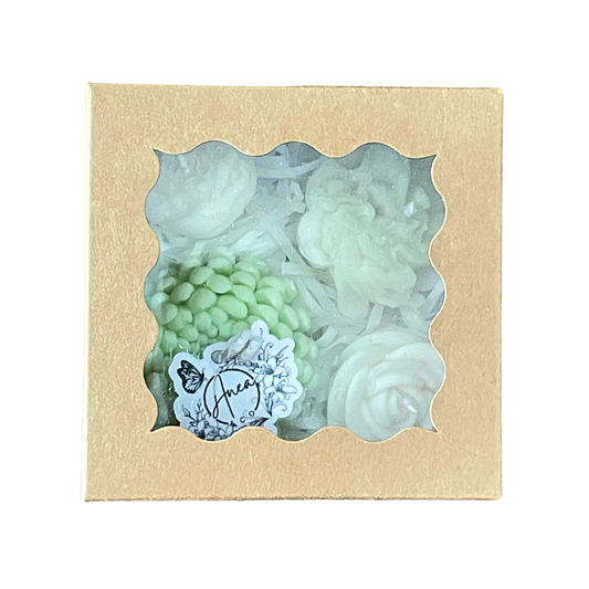 SNOW PIXIE SPRING FLOWERS CANDLE