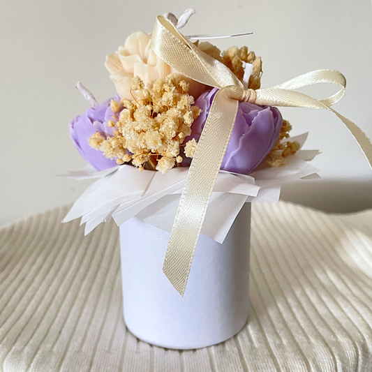 LILAC & CREAM CANDLE FLOWER MINI BOUQUET