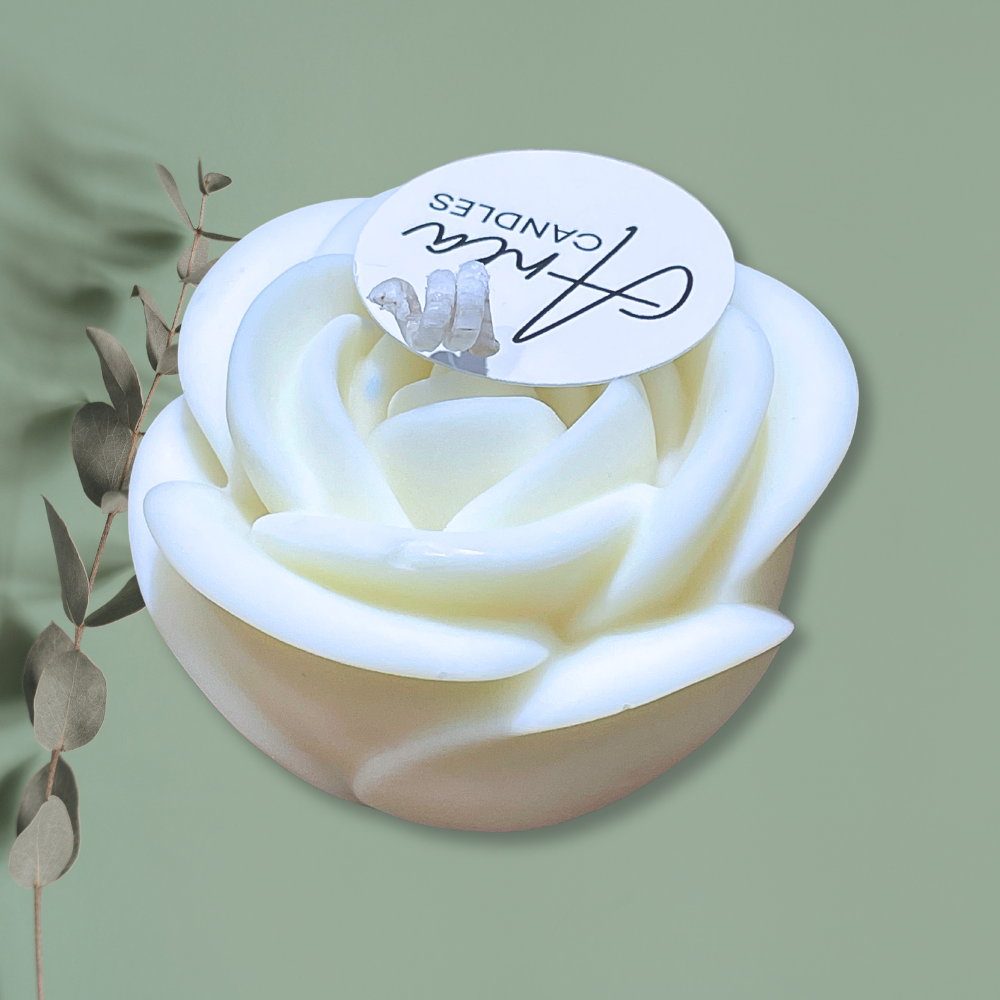 WHITE ROSE SNOW PIXIE CANDLE